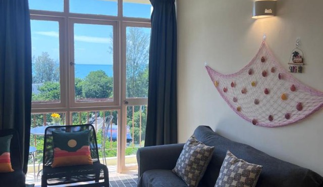 EE's Summer House - Homestay 3 min walk to beach