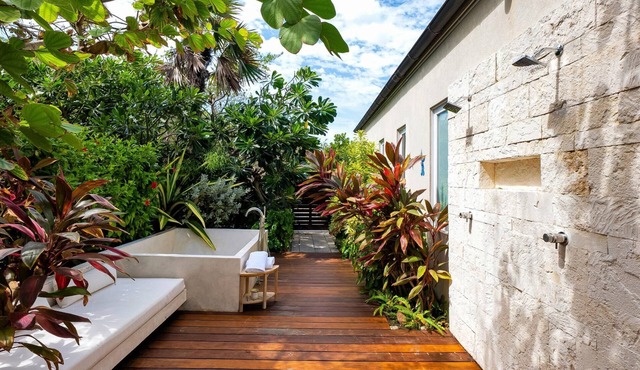 Elegant Ocenfront 5 BR Villa in La Romana