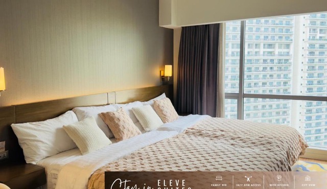 Eleve Suites Family Room - Sleeps 5 Pool Access in Manila