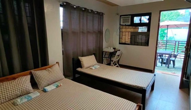 Elyn's Guesthouse - Three Units in Davao City - Total 5 rooms, 3 t & b for exclusive use in Davao