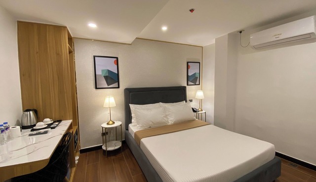 Everyone Hotel