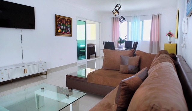 Fabulous waterfront apartment with pool and 15 minutes from the beaches in Santo Domingo Este