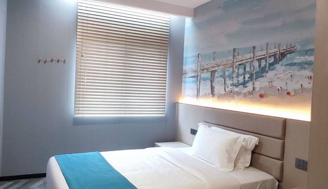 Fan's Hotel Ormoc