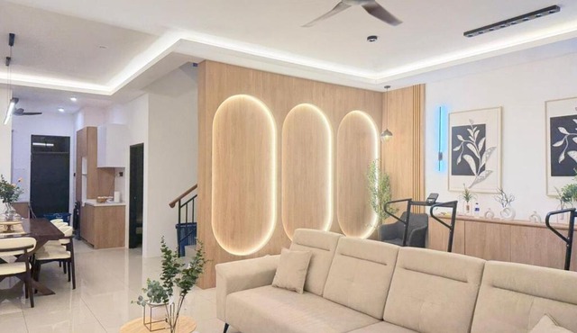 FM White House Kangar Family Homestay in Kangar