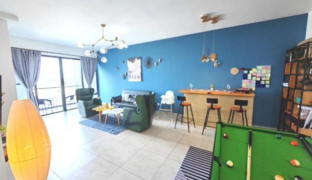 Galaxy 3BR 12-16pax Sea View I Wifi I 5min to Jonker