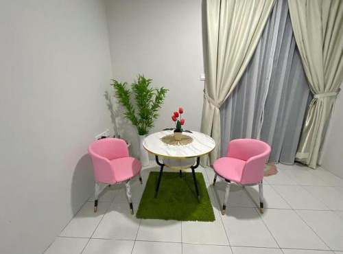 Gizo 11 Level 9 - Sleeps 6 in Kuching