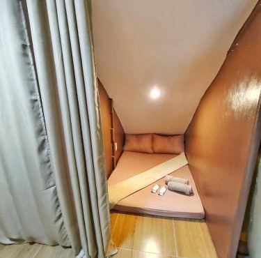 Golden 8 Airport Hostel - Mactan Cebu