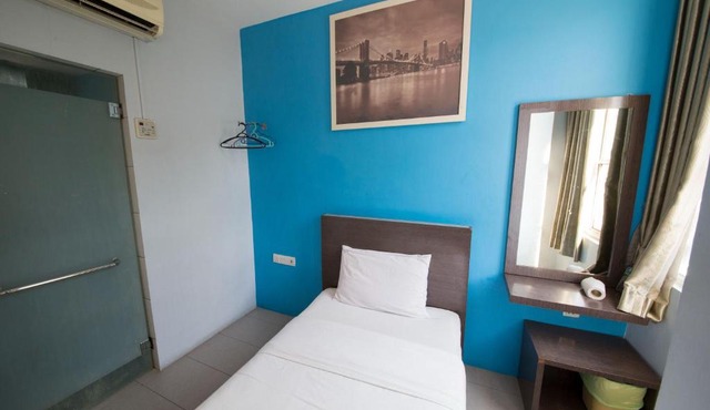 Golden Pearl Hotel Near Universiti Tun Hussein Onn Malaysia UTHM in Batu Pahat