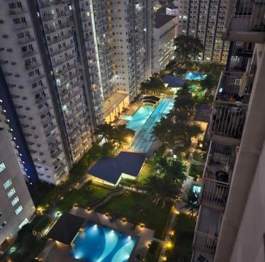 Grass Residences Staycation