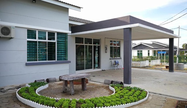 Greenery Garden Concept Homestay