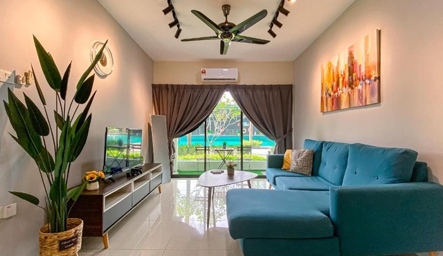 Groundfloor Poolside Manhattan Ipoh Free Netflix&Carpark