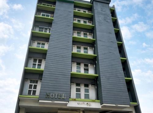 H Hotel Quezon City in Manila