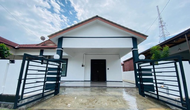 Hanah Home Muar V in Muar
