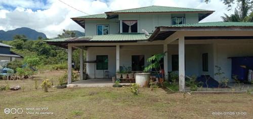 Helena Homestay in Mulu