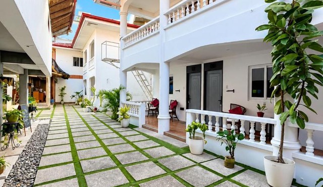 HighFive Hotel Boracay in Boracay Island