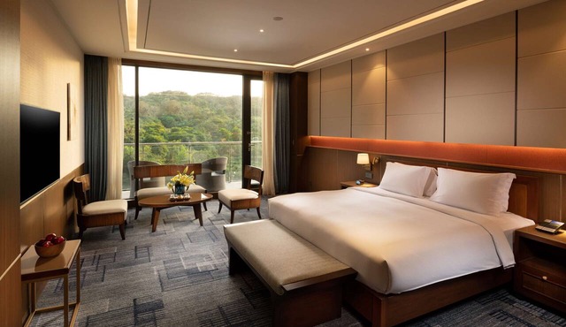 Hilton Clark Sun Valley Resort in Mabalacat City