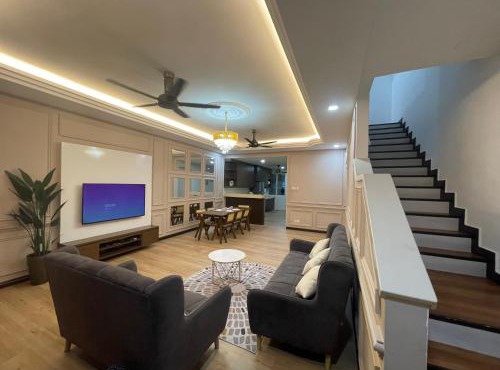 Hm home 2 in Sepang