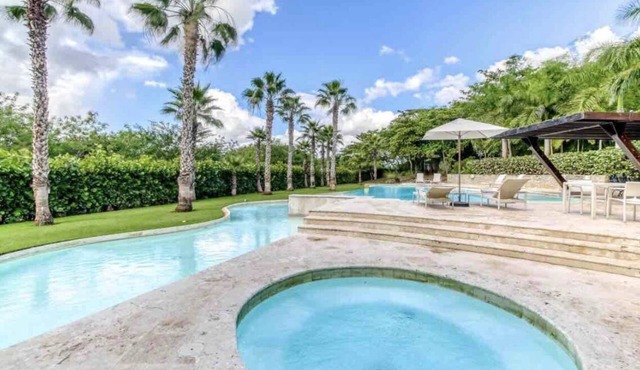 HOLIDAY APARTMENT IN LOS ALTOS IN CASA DE CAMPO RESORT in La Romana