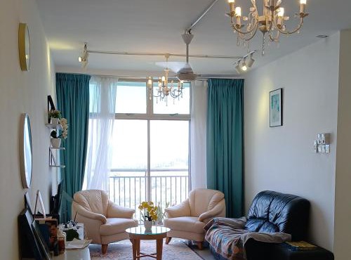 Homestay King Putrajaya Spacious 3BR 2 Min Walk to Everly 5 Min to Alamanda in Putrajaya