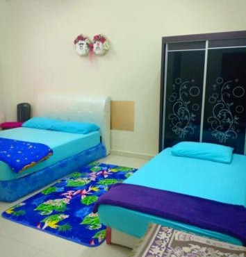 Homestay Rose Guest House 2.0 in Gambang