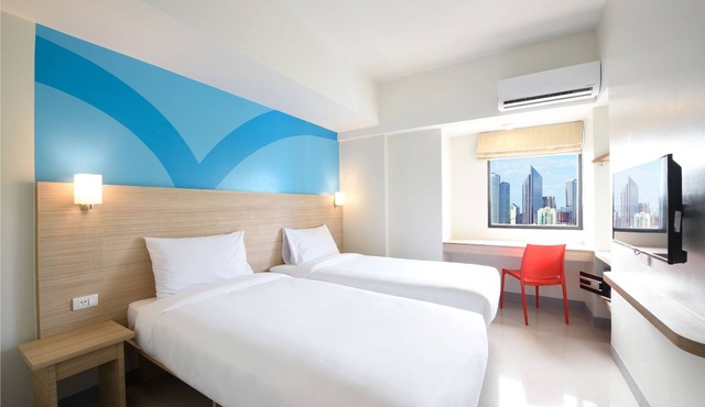 Hop Inn Hotel Aseana City
