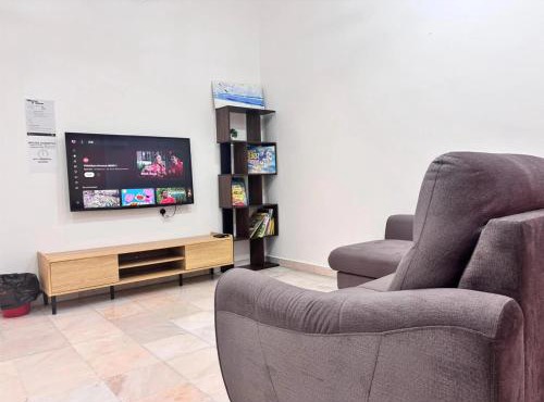 IPOH Town 2Min Aeon Mall Free WiFi Parking & 3Room 8pax