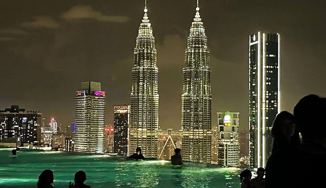JD Home | Premium One Bedroom Apartment with KLCC view at Eaton Residences in Kuala Lumpur