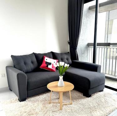 Joan's Hideout Sky Trees Serviced Apartment 4 pax JB Aeon Bukit Indah