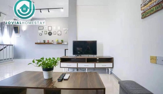 Jovial Modern Stylish Townhouse 8pax - BM Icon City in Bukit Mertajam