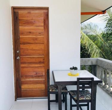 Jupiters Garden Cottages in Lawa-an