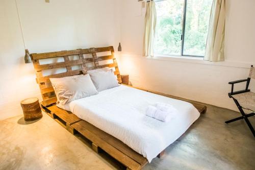 KAHILOM Nest Self-Service Home in Rainforest Nest with Kitchen - Monkeys, Bats, Pet Friendly with a Fee in Subic Bay Intl