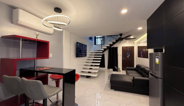 Kandi Suites 2BR with private Jacuzzi in Angeles City