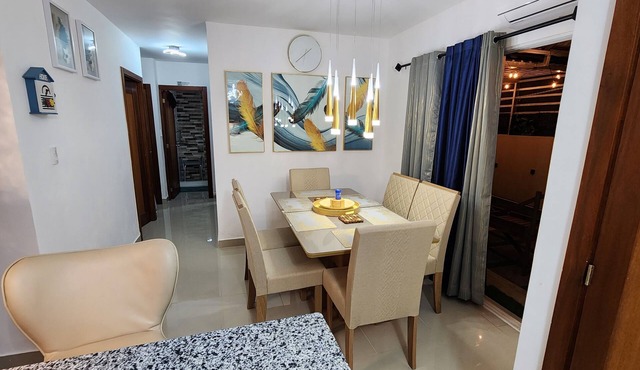 King Bed 24/7 Security Inverter Cozy Patio in Santiago de los Caballeros