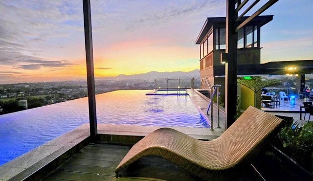 La Grande Residence 1BR Corner unit Phase 2-710 in Angeles