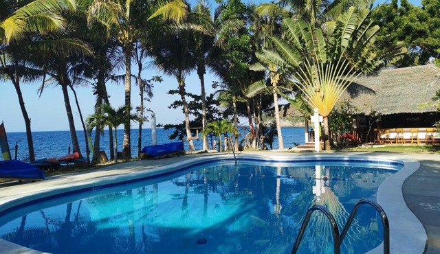 Lazi Beach Club Resort in Gabayan