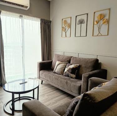 Le-Gris, Homestay Puncak Alam, Netflix, Near Uitm Puncak Alam, Eco Grandeur & Coalfields Retail Park in Ijok