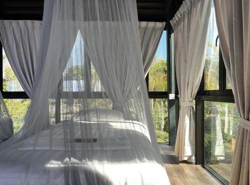 Leafty Lodge 绿叶小屋 - Mountain Top Fairy-Style Dormitory Beds at Eco Valley Retreat Balung 豐之谷 in Tawau