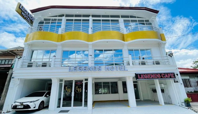 Legends Hotel - Lemery and Taal in Lemery
