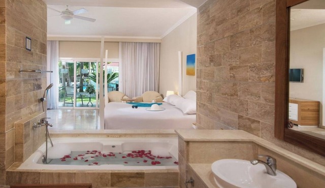 Lifestyle Holidays Vacation Resort - Spa Suites, Confresi Palms in Puerto Plata