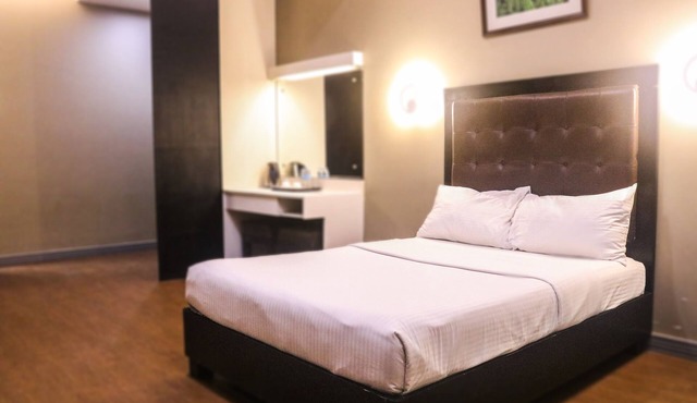 Lucky 9 Budget Hotel in Tagum