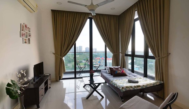 Lux DPristine 3BR Home w Views, 5mins to Legoland in Iskandar Puteri
