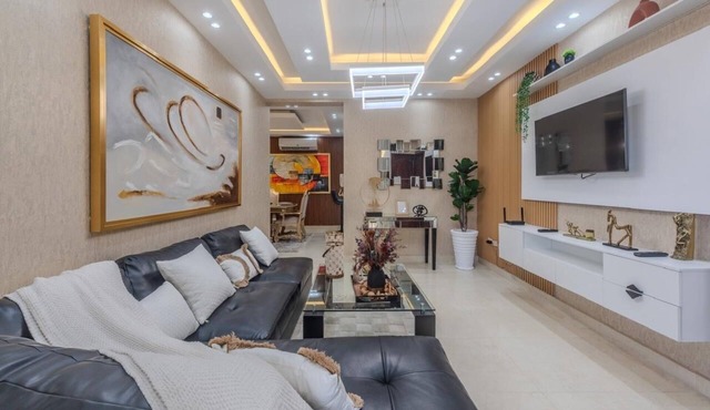 Luxurious 3 bedroom apartment 15 minutes from the airport in Santo Domingo Este