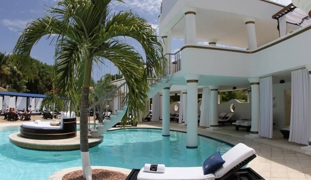 Luxurious 6-Bedroom Resort Villa with Private Pool, WiFi in amazing Puerto Plata in Puerto Plata