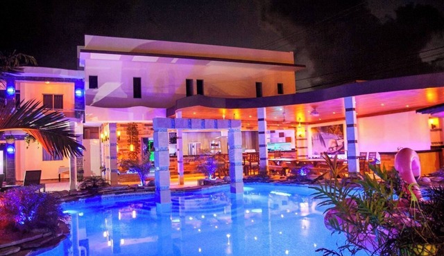 Luxury 14 bedrooms villa in Sosua Center in Sosua
