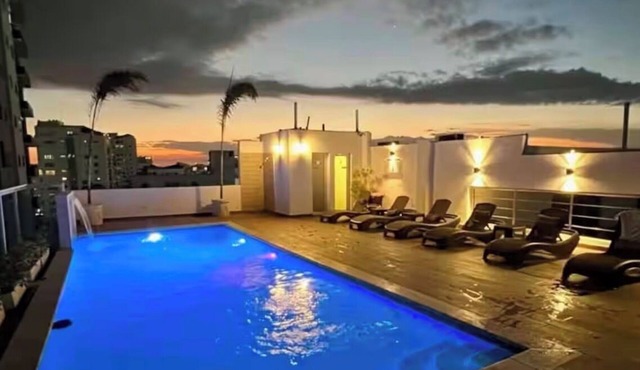 Luxury 1BR in Bella Vista Pool, Gym, Parking, Private Balcony in Santo Domingo