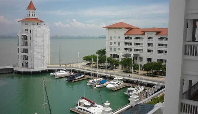 Luxury 2 bedroom Condo in Marina Development in Penang