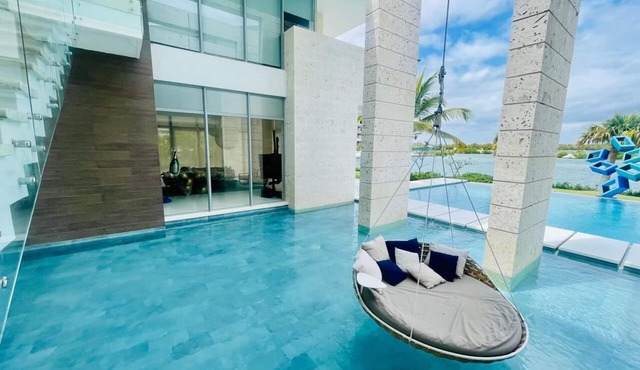 Luxury 5-bedroom villa in exclusive Cap Cana Punta Cana. in Punta Cana
