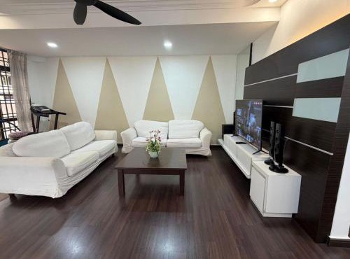 Luxury 5Room 14pax Taman Desa Cermerlang