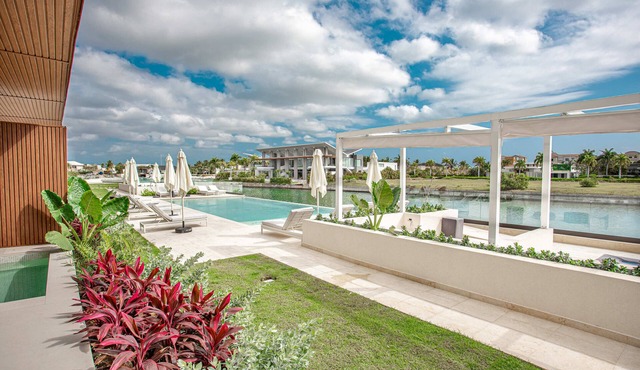 Luxury apartment in front of the Cap Cana Marina with picuzzi in Punta Cana