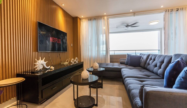 Luxury | Beachfront| Amazing View| 11th Floor! in Juan Dolio